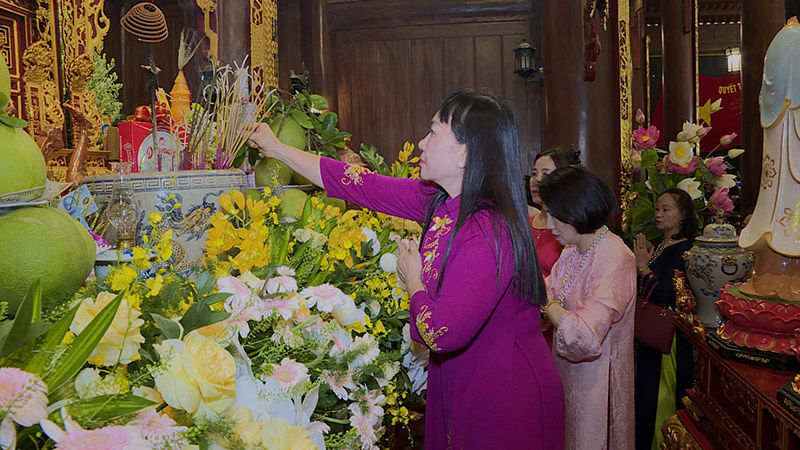 Nữ doanh nh&acirc;n Phan Thị Ch&acirc;m