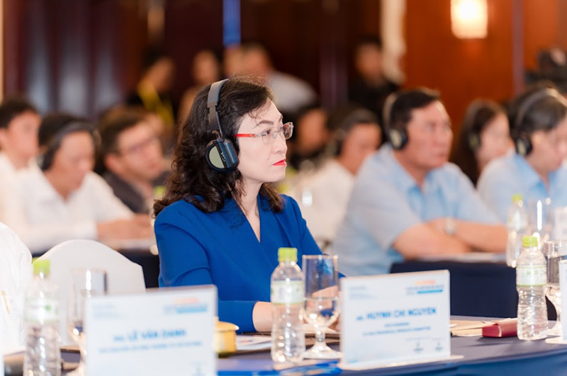 Thứ trưởng Bộ C&ocirc;ng Thương Phan Thị Thắng