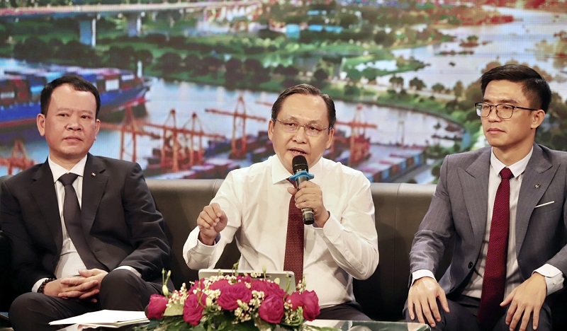 Ph&oacute; Chủ tịch Thường trực UBND TP. Cần Thơ L&ecirc; C&ocirc;ng L&yacute; ph&aacute;t biểu tại buổi tọa đ&agrave;m
