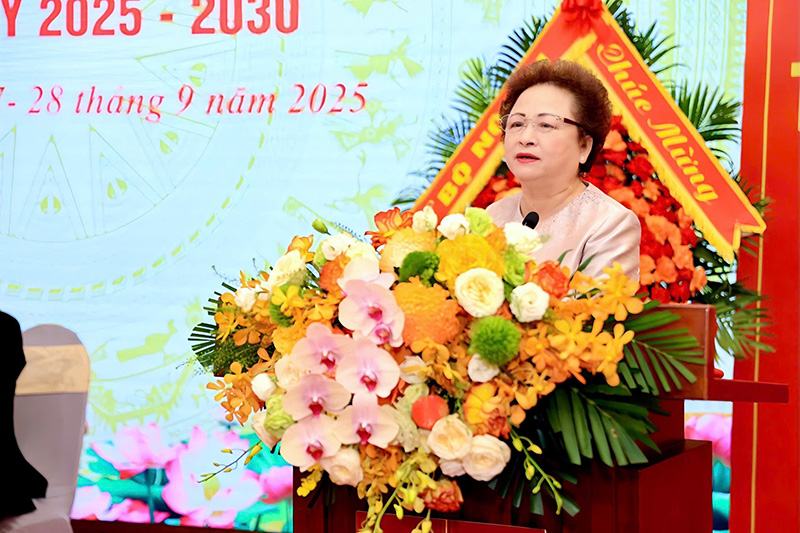 01. B&agrave; Nguyễn Thị Nga