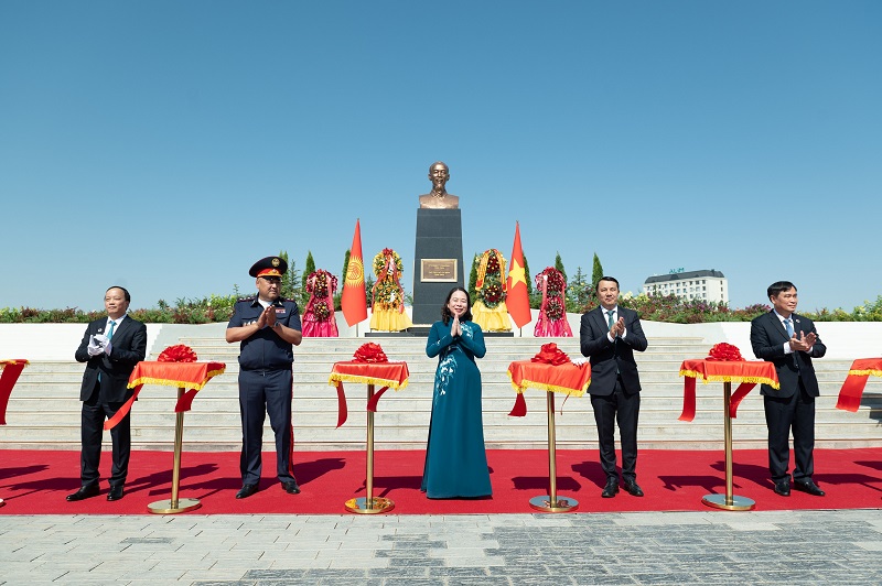 Cắt băng 3_S Cắt băng 3_S
