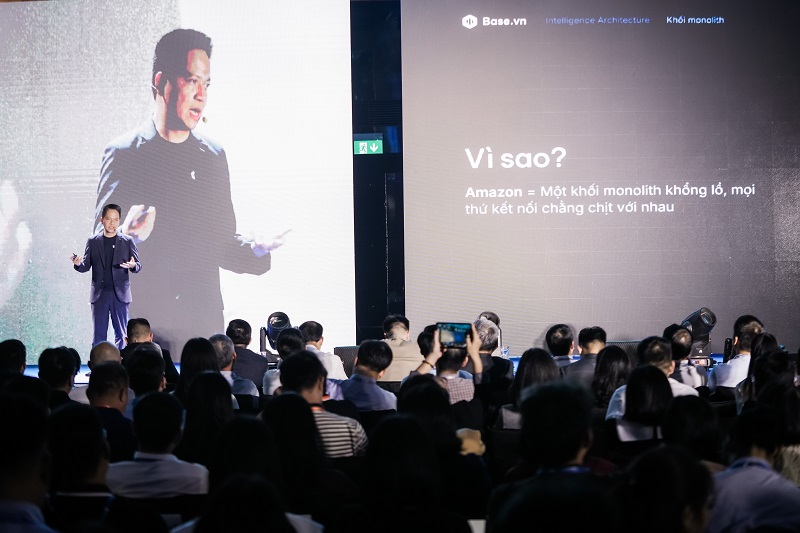 Ông Phạm Kim Hùng. Chủ tịch Base.vn chia sẻ tại sự kiện Ông Phạm Kim Hùng. Chủ tịch Base.vn chia sẻ tại sự kiện
