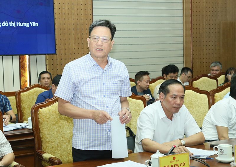 Trưởng ban Quản l&yacute; Khu kinh tế v&agrave; c&aacute;c khu c&ocirc;ng nghiệp tỉnh Vũ Kim Cứ
