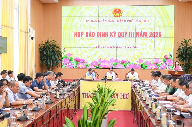Quang cảnh buổi họp b&aacute;o