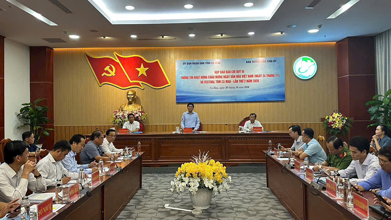 Ảnh ông Lê Văn Sử- Phó Chủ tịch UBND tỉnh Cà Mau.jpg Ảnh ông Lê Văn Sử- Phó Chủ tịch UBND tỉnh Cà Mau.jpg